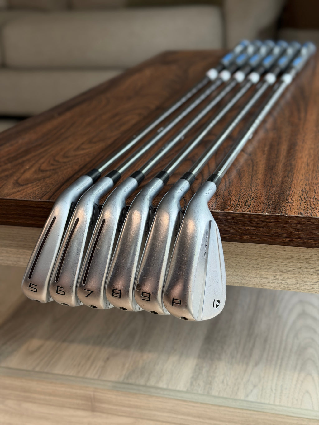 Taylormade P790 Iron Set