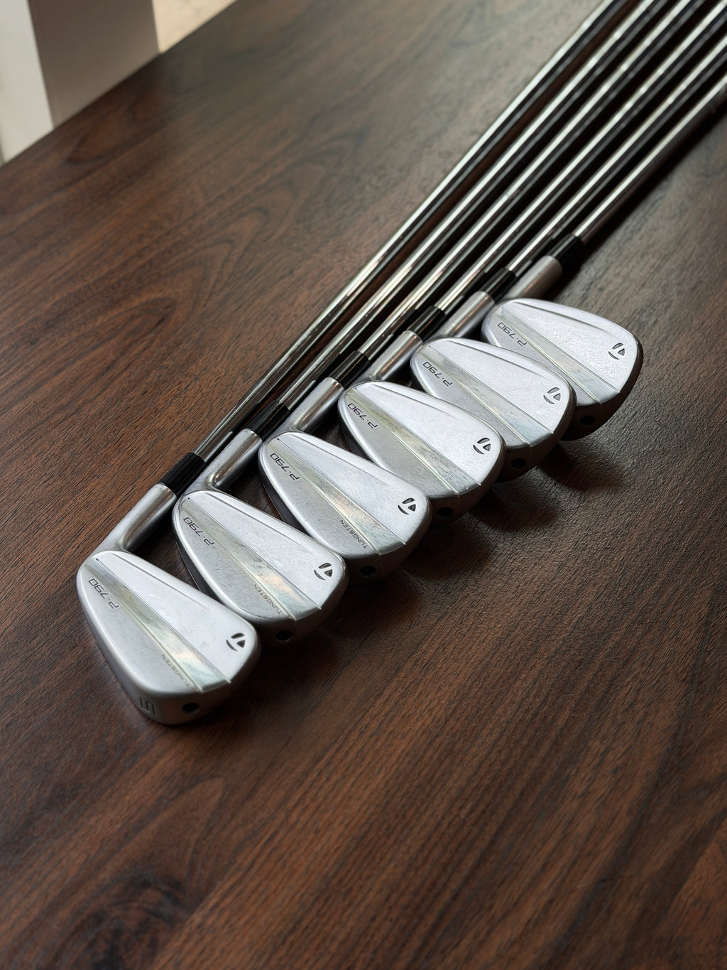 Taylormade P790 Iron Set