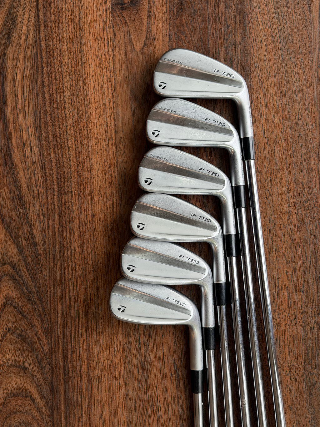 Taylormade P790 Iron Set