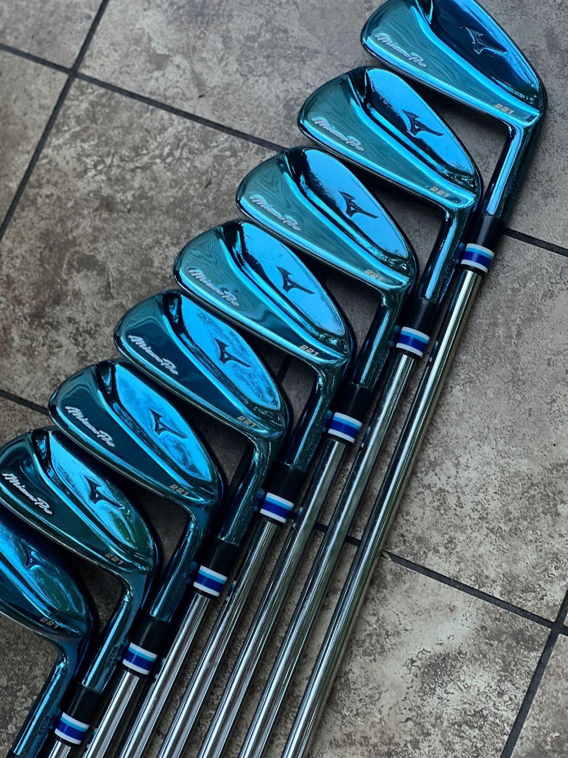 Mizuno Pro 221 Limited Blue Ion Iron Set #359/1221