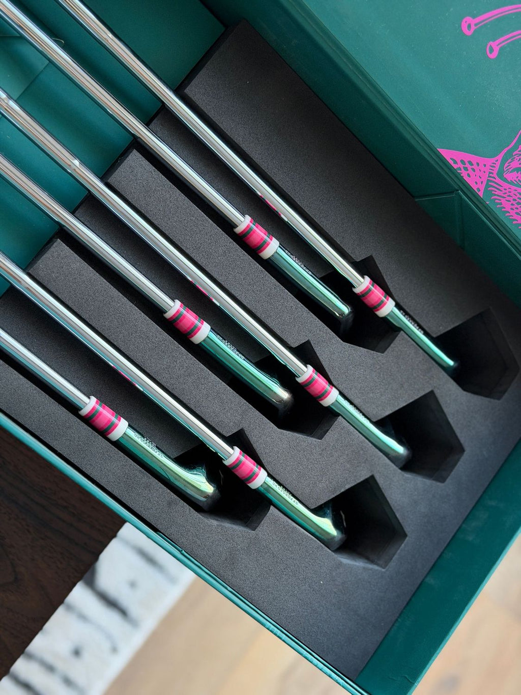 Mizuno Pro 241 Limited Edition Azalea Iron Set (3-PW)
