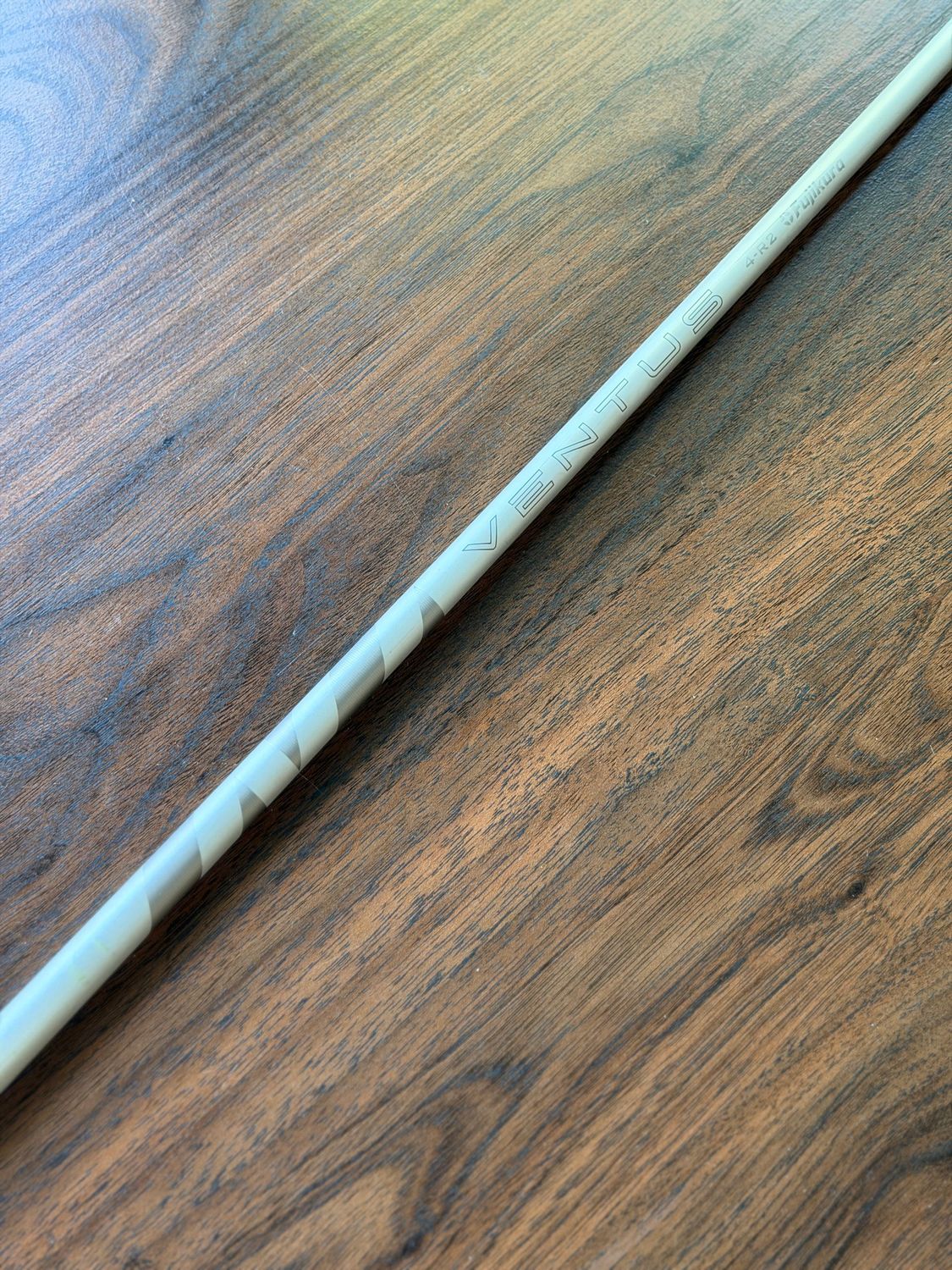 Fujikura Ventus Velocore Plus 4R2 White Regular Flex Driver Shaft w/ Titleist Adaptor